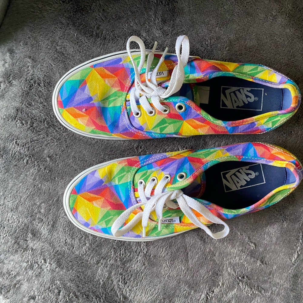 Colorful Vans - Picture 2 of 8